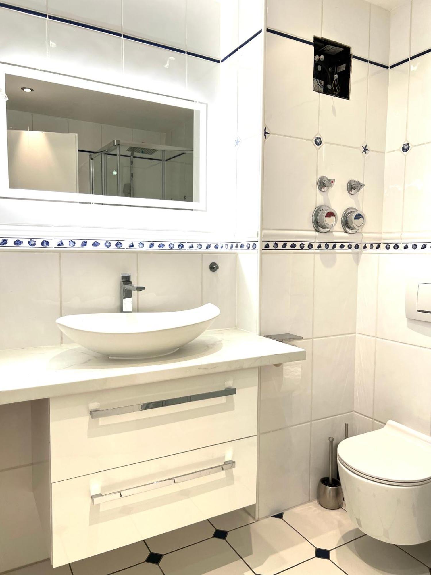 Luxus Maisonette Wohnung Am See, Wehome Premium Санкт-Леон-Рот Экстерьер фото