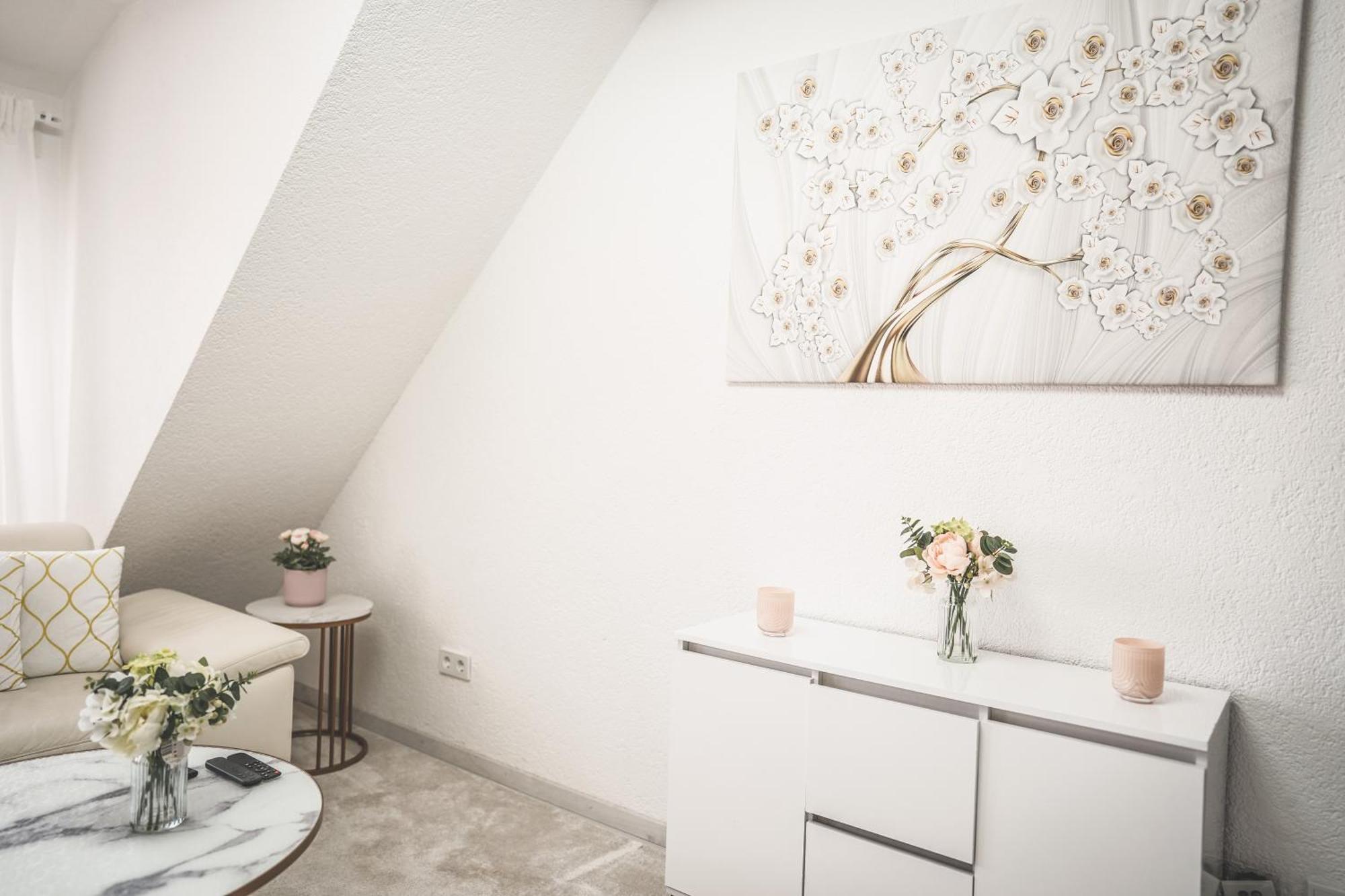 Luxus Maisonette Wohnung Am See, Wehome Premium Санкт-Леон-Рот Экстерьер фото